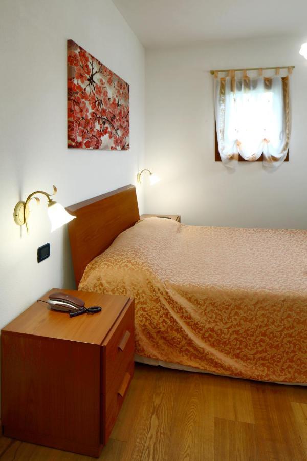 Agriturismo Moro Barel Vittorio Veneto Luaran gambar